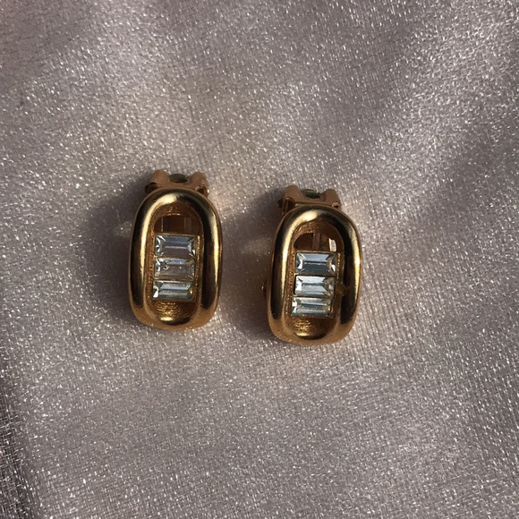 Christian Dior Gold and Chrystal Vintage Designer Earrings clip ons - Picture 12 of 14